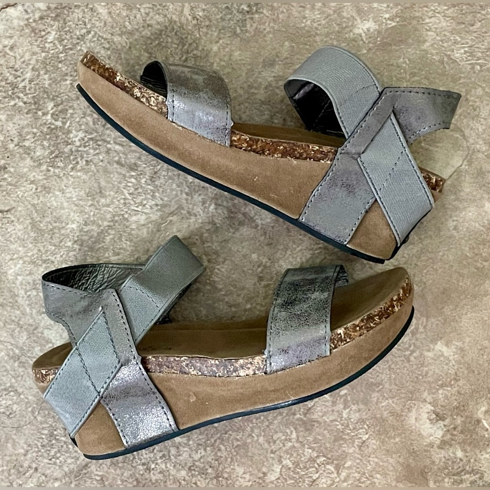 Pierre Dumas kids | Girls Hester Wedges | Size 13